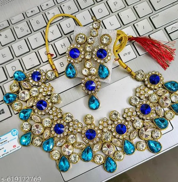 Gold_Alloy_&_Kundan_Fancy_Design_Maang_Tikka_For_Women