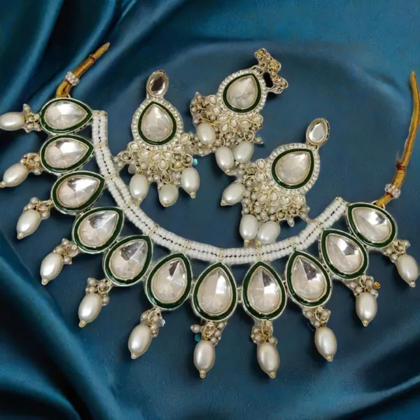 Multicolor_Alloy_Fancy_Design_Necklace,_Earring_&_Maang_Tikka_Set_For_Women_(Pack_Of_3)