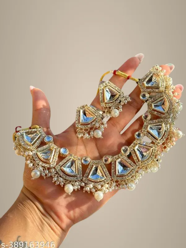 White_Alloy_&_Kundan_Fancy_Design_Necklace_For_Women