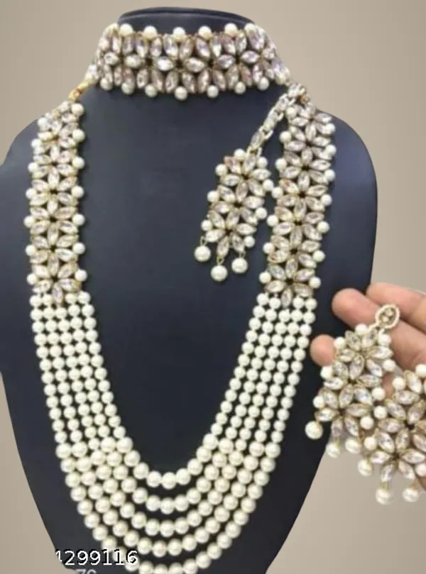 Gold_Alloy_&_Artificial_Stones_Fancy_Design_Chokar_Set_For_Women