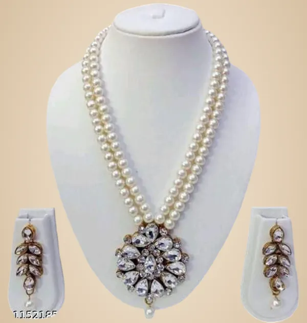 Red_Alloy_&_Kundan_Fancy_Design_Necklace_Set_For_Women
