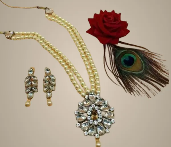 White_And_Gold_Alloy_&_Kundan_Fancy_Design_Necklace_Set_For_Women