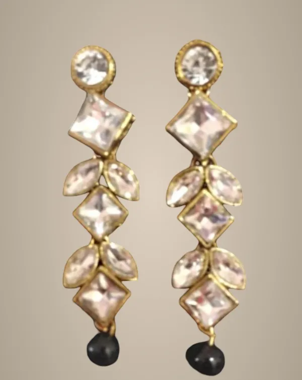 Gold_Alloy_&_Kundan_Fancy_Design_Earrings_For_Women