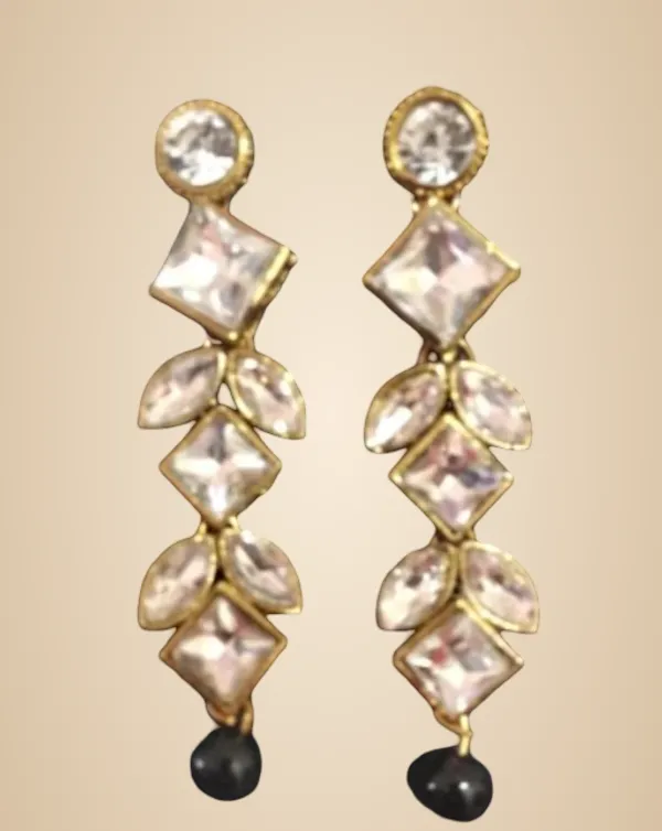 Gold_Alloy_&_Kundan_Fancy_Design_Earrings_For_Women