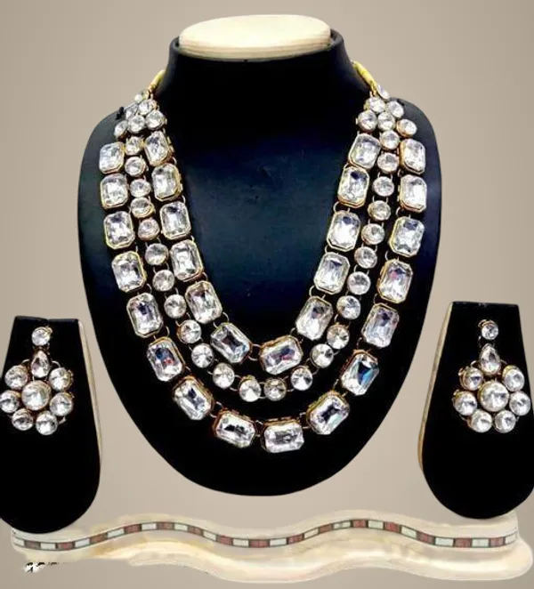 Bottle_Green_And_Wine_Alloy_&_Kundan_Fancy_Design_Necklace_Set_For_Women