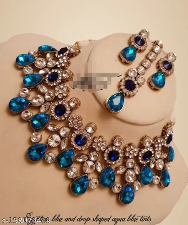 Gold_Alloy_&_Kundan_Fancy_Design_Necklace_Set_For_Women