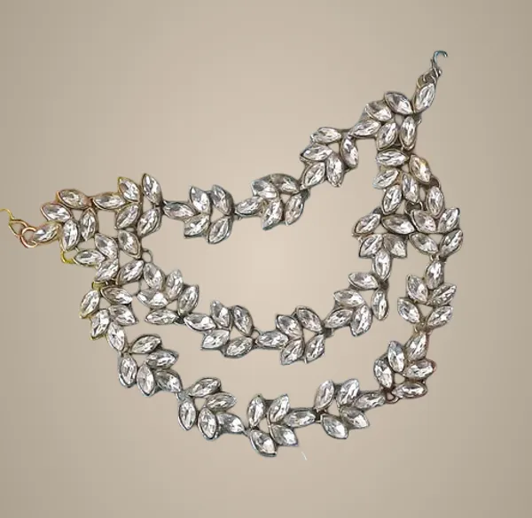White_Alloy_&_Kundan_Fancy_Design_Hair_Accessory_For_Women