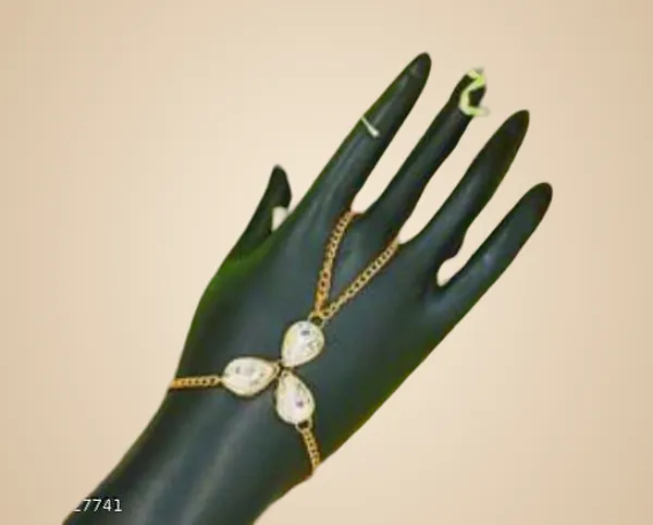 Gold_Alloy_&_Kundan_Fancy_Design_Necklace_Set_For_Women