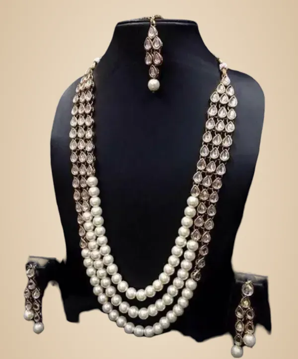 Gold_Alloy_&_Kundan_Fancy_Design_Necklace_Set_For_Women
