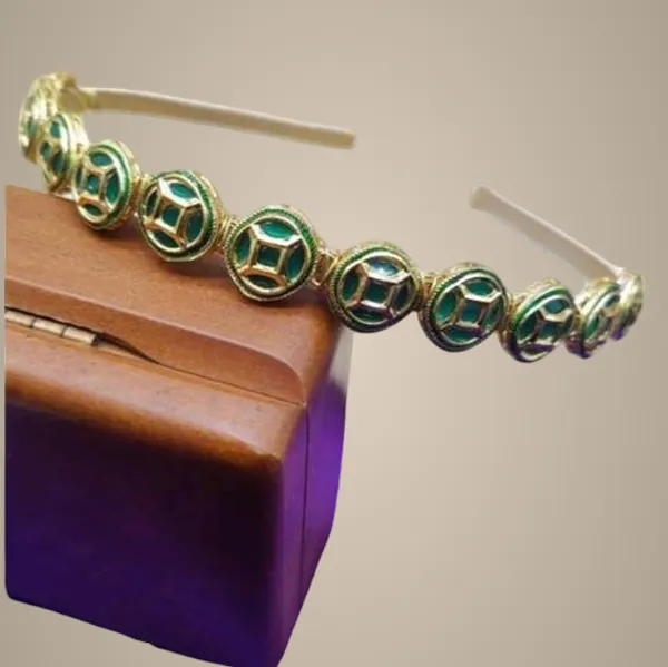 Golden_And_White_Alloy_&_Artificial_Stones_Fancy_Design_Hair_Band_For_Women