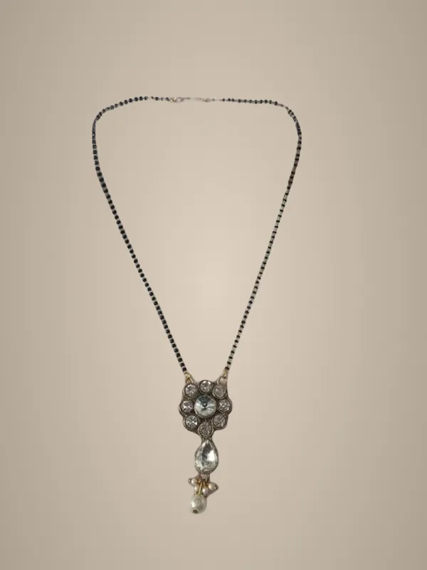 White_Alloy_&_Kundan_Fancy_Design_Mangalsutra_For_Women