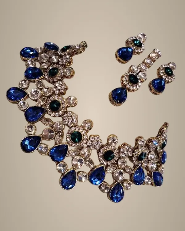 Bottle_Green_And_Wine_Alloy_&_Kundan_Fancy_Design_Chokar_Set_For_Women