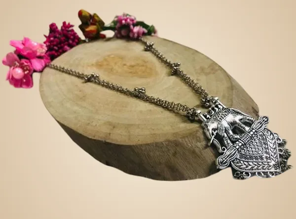 Gold_Alloy_Fancy_Design_Necklace_For_Women