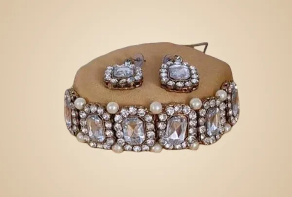White_Alloy_&_Artificial_Stones_Fancy_Design_Chokar_Set_For_Women