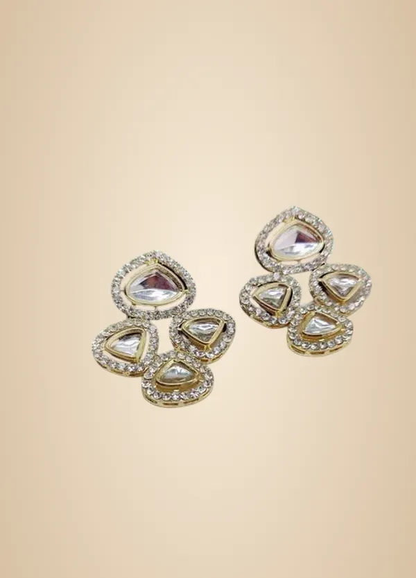 White_Alloy_&_Kundan_Fancy_Design_Earrings_For_Women