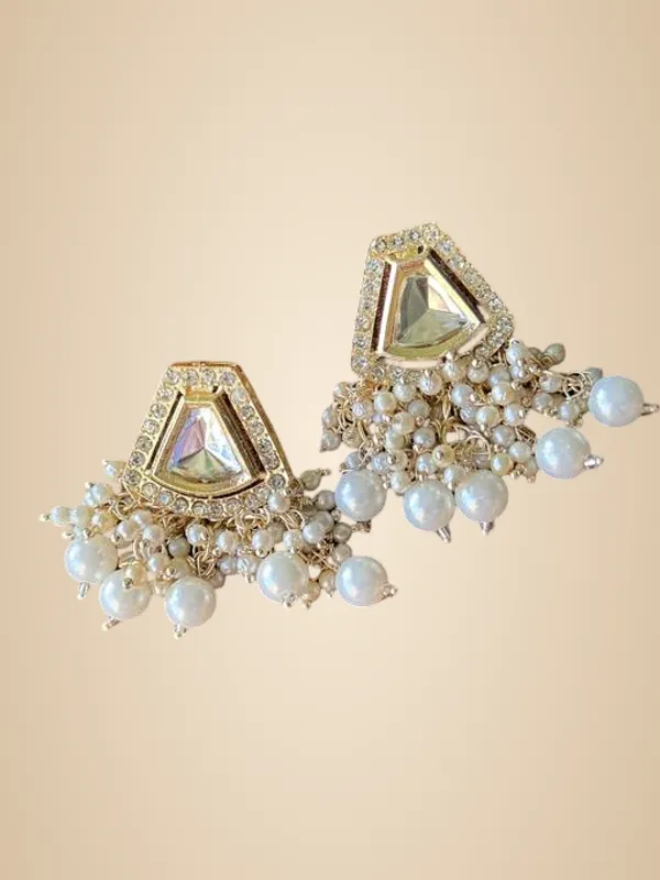 White_Alloy_&_Artificial_Stones_Fancy_Design_Earring_For_Women