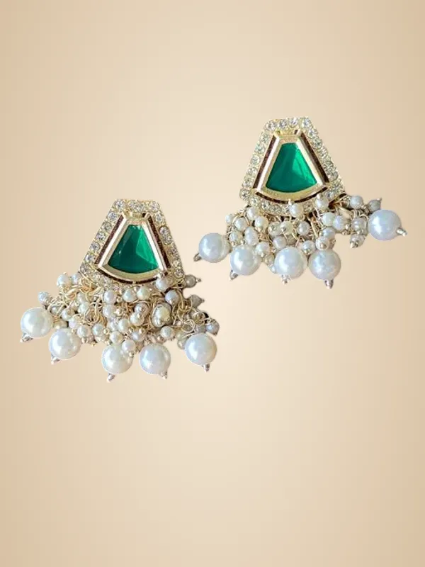 Green_And_Gold_Alloy_&_Kundan_Fancy_Design_Earring_For_Women