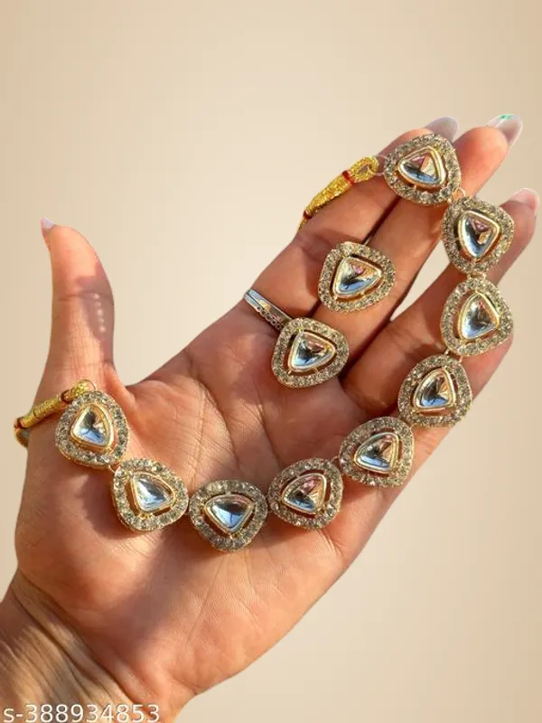 White_Alloy_&_Kundan_Fancy_Design_Necklace_For_Women