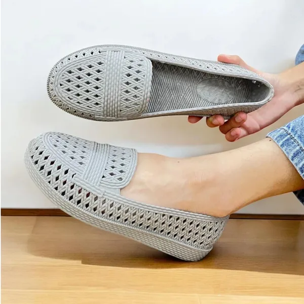 Doctor_Ortho_Grey_Flexible_Pvc_Soft_Bellies_For_Women_Loafers_For_Women