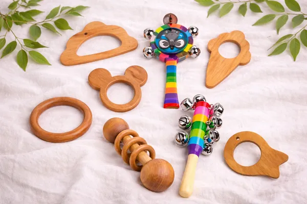 Organic_Neem_Wood_Teether_with_Baby_Rattle_Toy