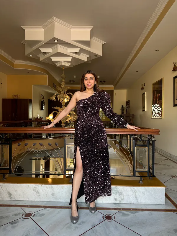 Sequins_Glitz_And_Glam_Sequin_Shiny_Dress_For_Women