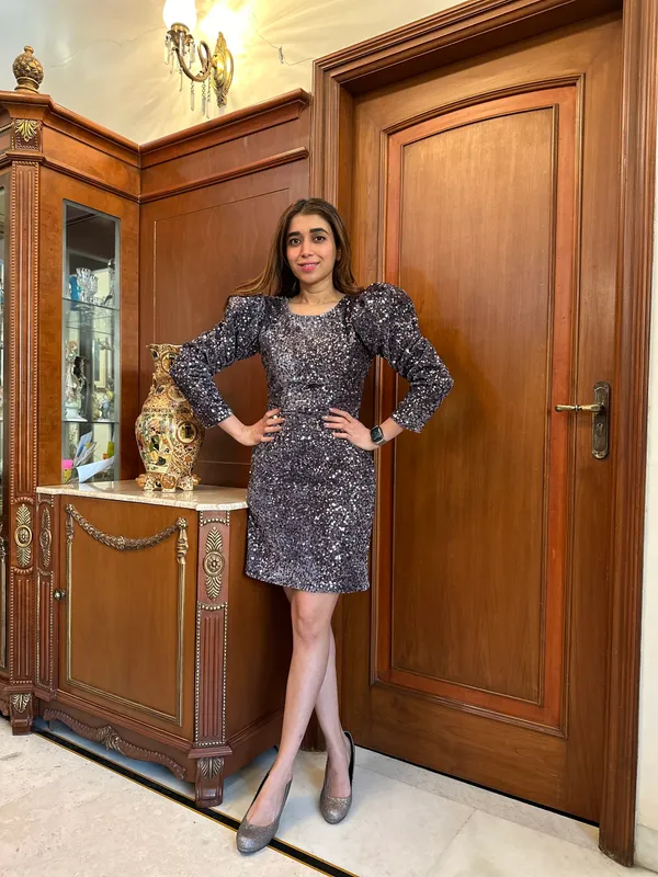 Sequins_Nor_Glam_Glamour_Gown_For_Women