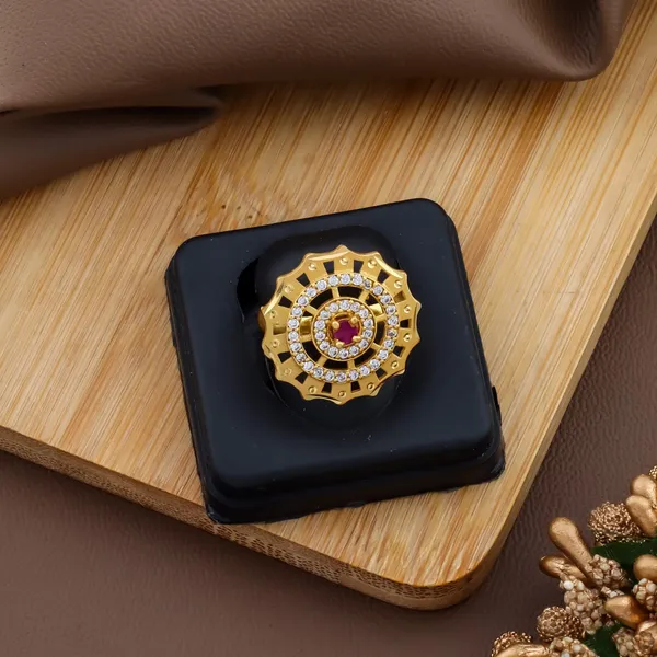 Luxurious_Gold_Plated_Kundan_Ring_With_Ruby_Center_Stone