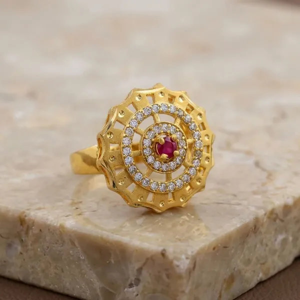 Luxurious_Gold_Plated_Kundan_Ring_With_Ruby_Center_Stone
