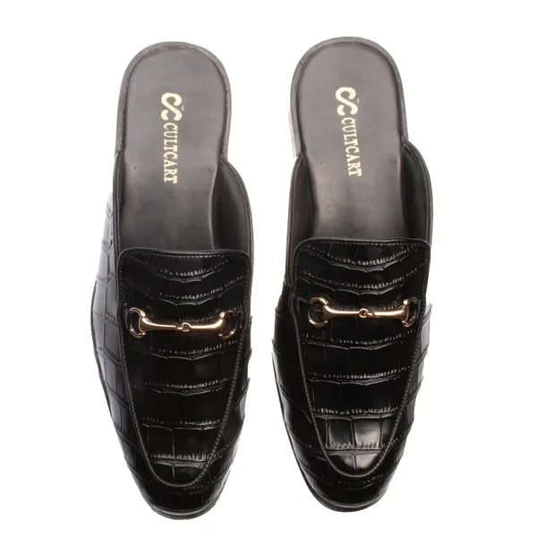 Black_Croc_Textured_Slip_On_Mules_With_Metal_Hardware_Shoes_For_Men