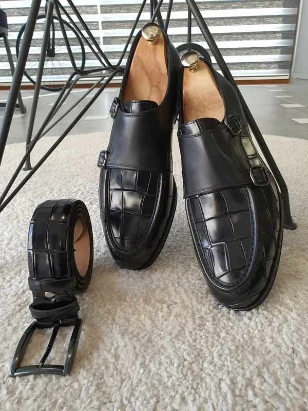 Black_Matt_&_Croc_Leather_Double_Buckle_Monk_Shoes_For_Men