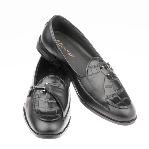 Black_Crocodile_Textured_Slip_On_Formal_Shoes_For_Men