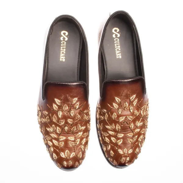 Brown_Leather_Ethnic_Slip_On_With_Golden_Embroidery_Shoes_For_Men
