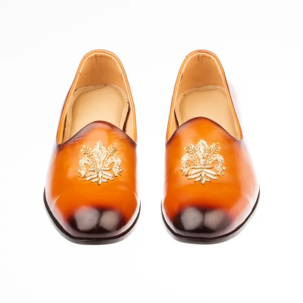 Brown_Premium_Embroidered_Leather_Gradient_With_Emblem_Shoes_For_Men