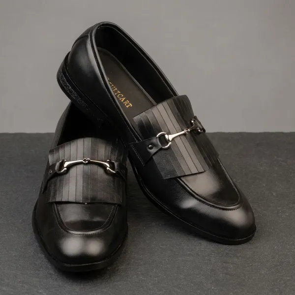 Black_Leather_Formal_Loafers_With_Metallic_Buckle_Detail_For_Men