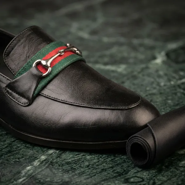 Black_Formal_Leather_Loafers_With_Decorative_Strap_For_Men