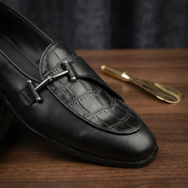 Black_Crocodile_Textured_Slip_On_Formal_Shoes_For_Men