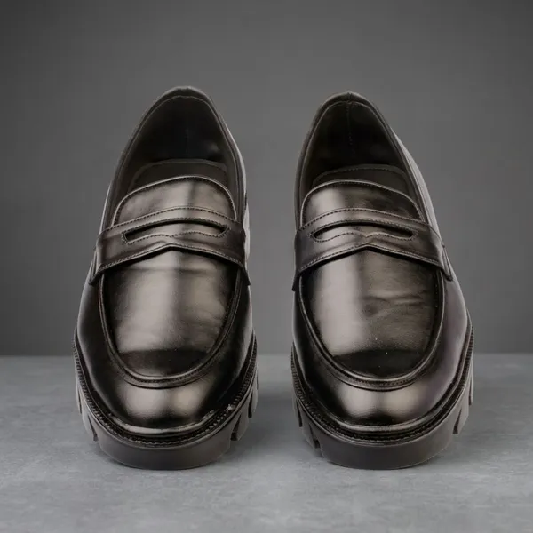 Black_Classic_Leather_Penny_Loafers_With_Chunky_Sole_For_Men