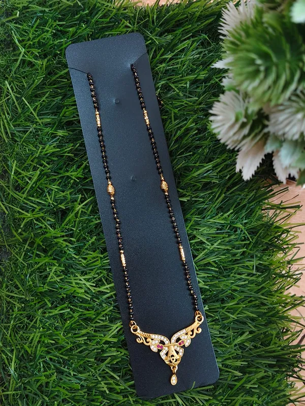 Black_Beaded_Mangalsutra_Necklace_With_Golden_Filigree_Pendant