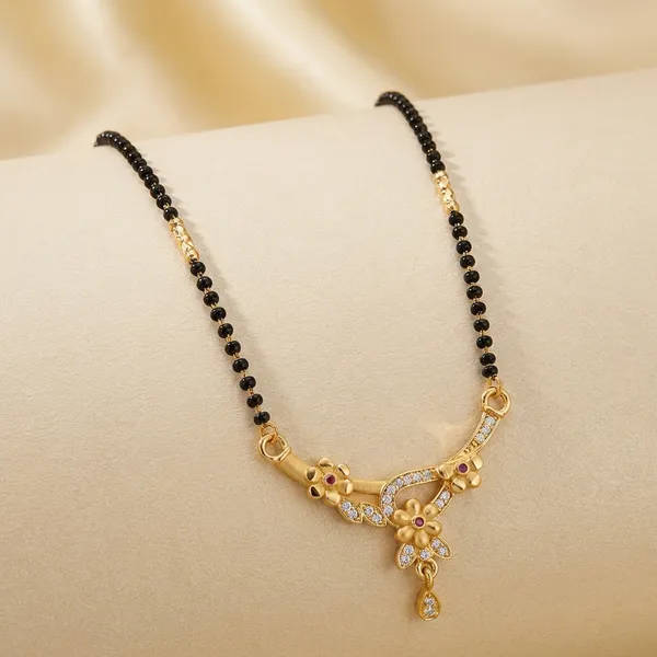 Elegant_Black_Beaded_Mangalsutra_With_Golden_Pendant