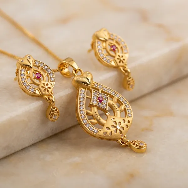 Elegant_Gold_Plated_Pendant_Necklace_Set_With_Purple_Stone_Detailing
