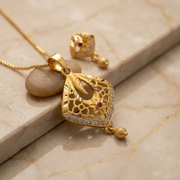 Gold_Plated_Pendant_Set_With_Maroon_Stone_Accents