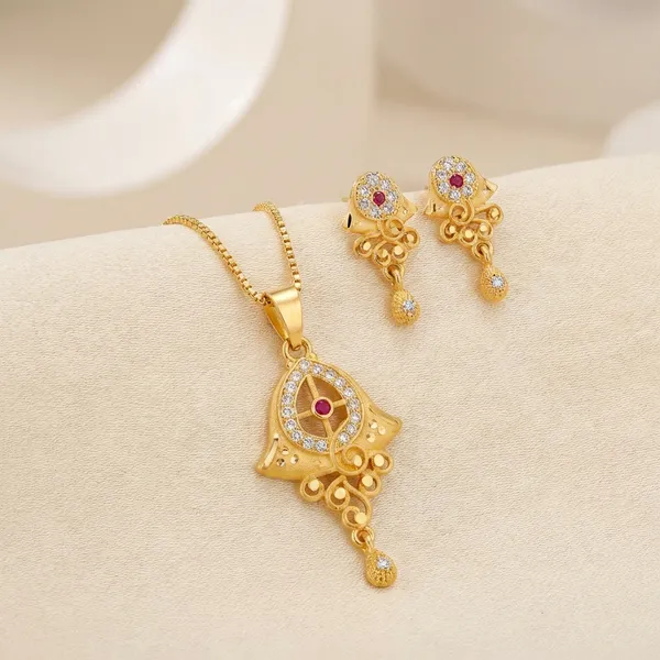 Gold_Plated_Pendant_Necklace_Set_With_Matching_Earrings