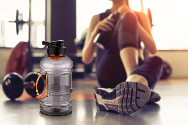 Transparent_Gallon_Water_Bottle_1.5_Litre_For_Gym_And_Sports_Gallon_Bottles_For_Men_And_Women