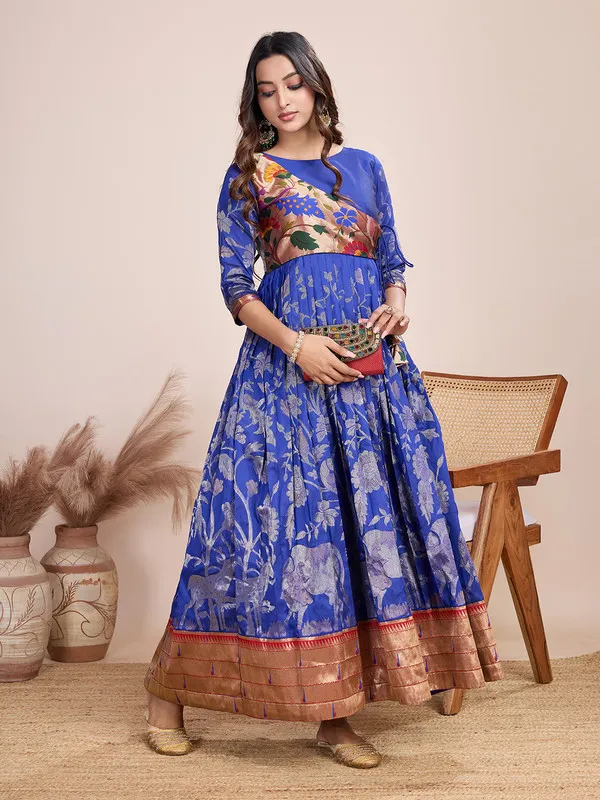 Violet_Silk_Woven_Ethnic_Dresses_Gown_For_Women