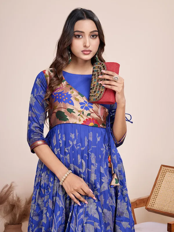 Violet_Silk_Woven_Ethnic_Dresses_Gown_For_Women