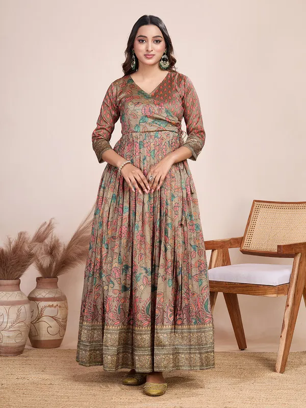 Grey_Silk_Blend_Kalamkari_Print_Ethnic_Dresses_Gown_For_Women