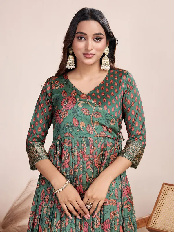 Green_Silk_Blend_Kalamkari_Print_Ethnic_Dresses_Gown_For_Women