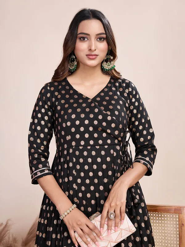 Black_Silk_Blend_Zari_Weaving_Polka_Dot_Ethnic_Dresses_Gown_For_Women