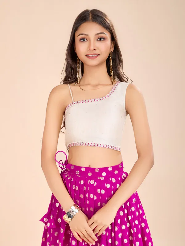 Pink_Viscose_Butti_Lace_And_Print_Lehenga_Choli_For_Girls