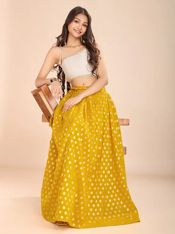 Yellow_Viscose_Butti_Lace_And_Print_Lehenga_Choli_For_Girls